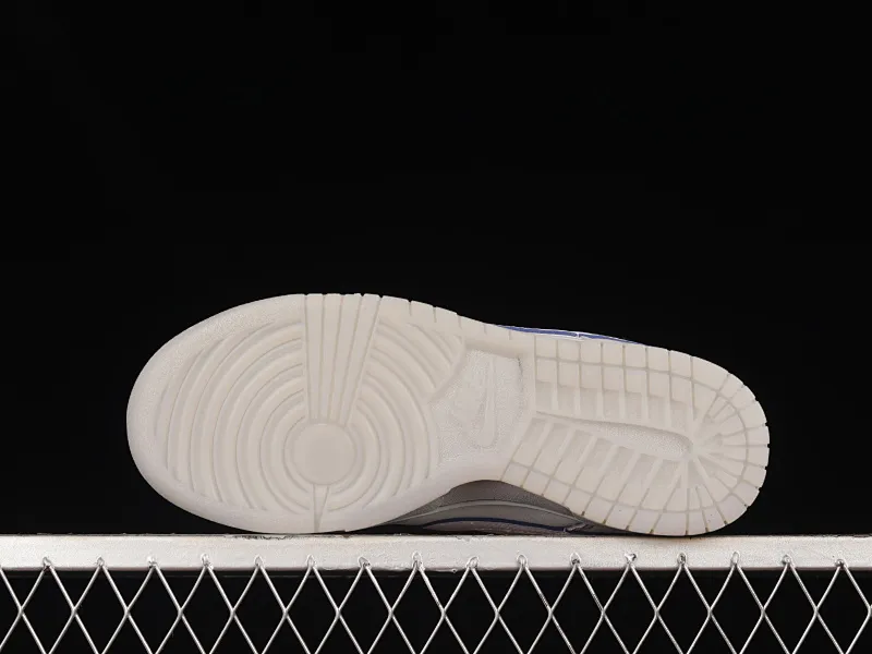 All Categories Nk SB Dunk Series Nk SB Dunk Low Low-top sneakers Pure original version Nk SB Dunk Low "Grey Leather" Moon Gray SB low-top sports and leisure sneakers DX3722-001